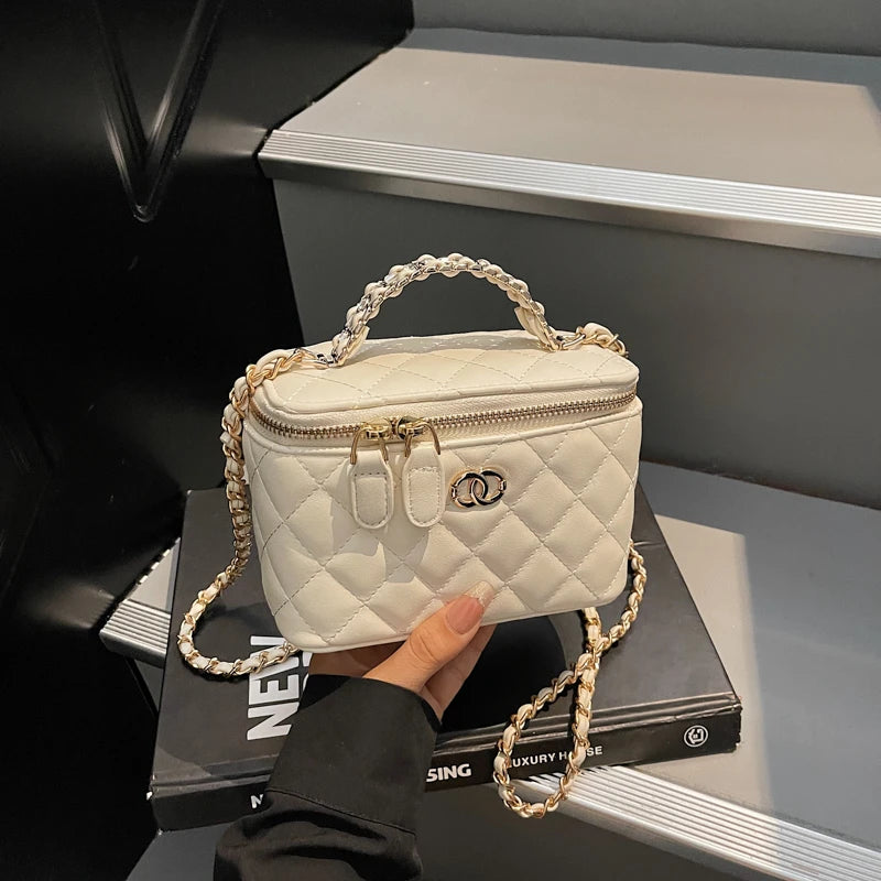 Elegant Quilted Vanity Bag – Timeless Luxury for Every Occasion