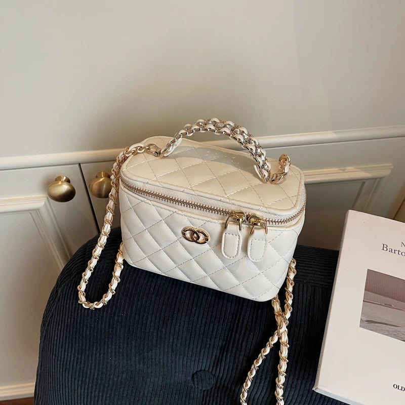 Elegant Quilted Vanity Bag – Timeless Luxury for Every Occasion