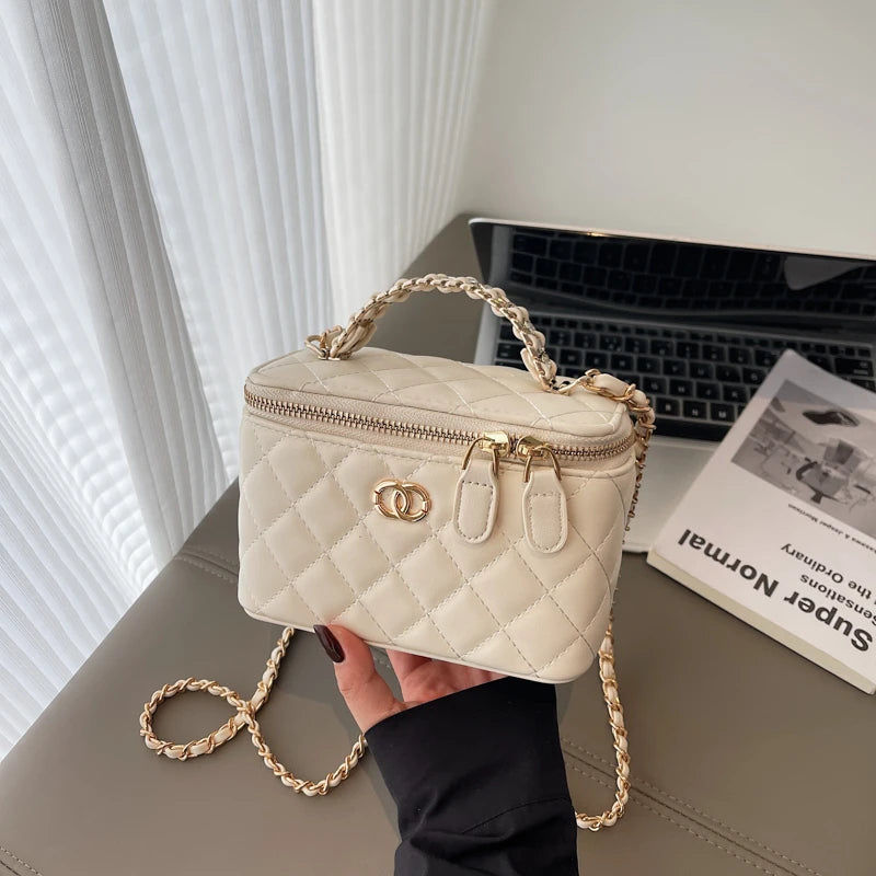 Elegant Quilted Vanity Bag – Timeless Luxury for Every Occasion