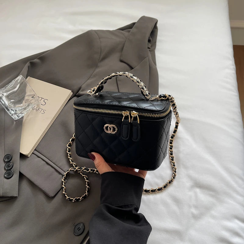 Elegant Quilted Vanity Bag – Timeless Luxury for Every Occasion